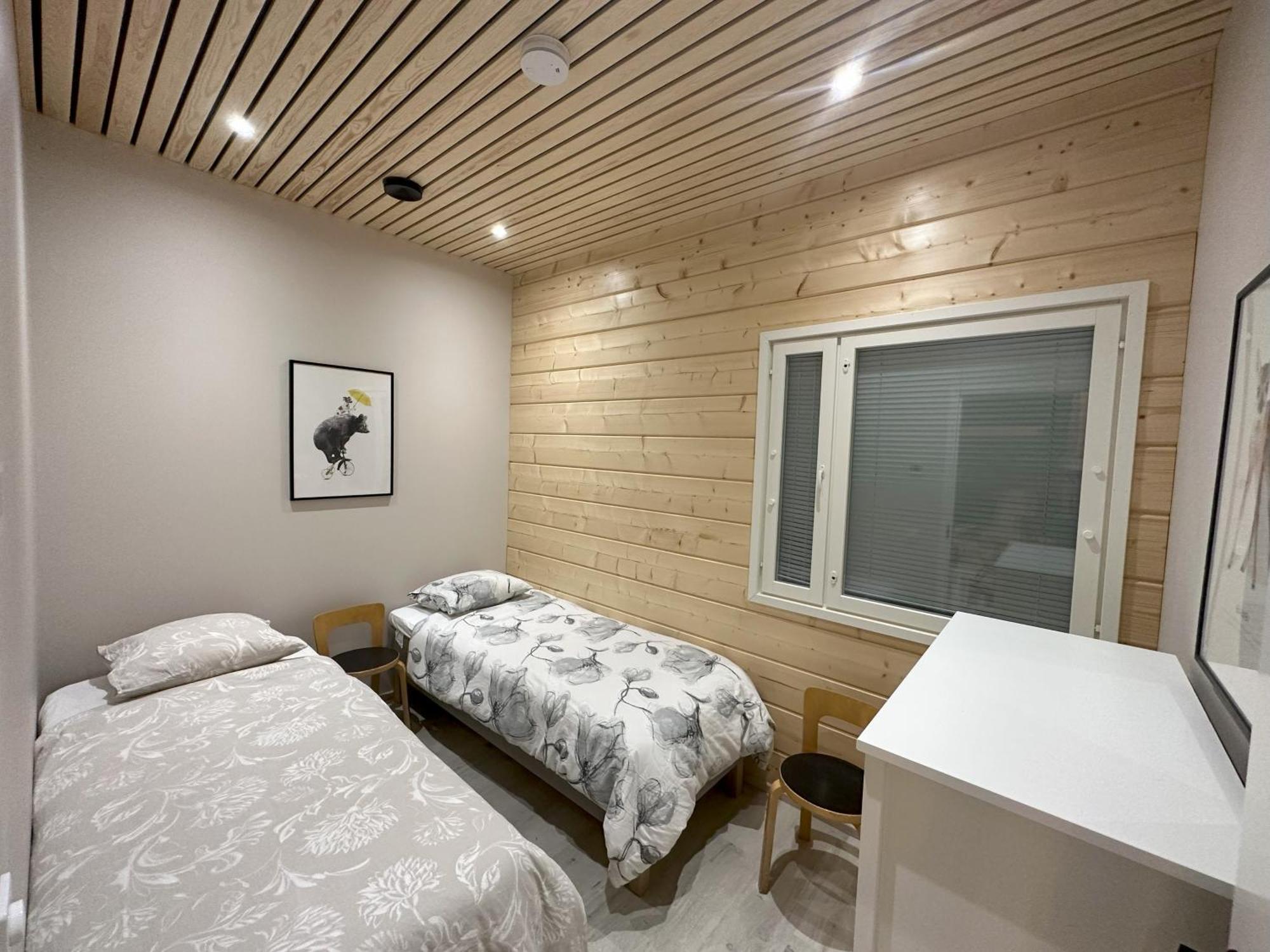 Lakeside Lodge Norvis Ροβανιέμι Εξωτερικό φωτογραφία